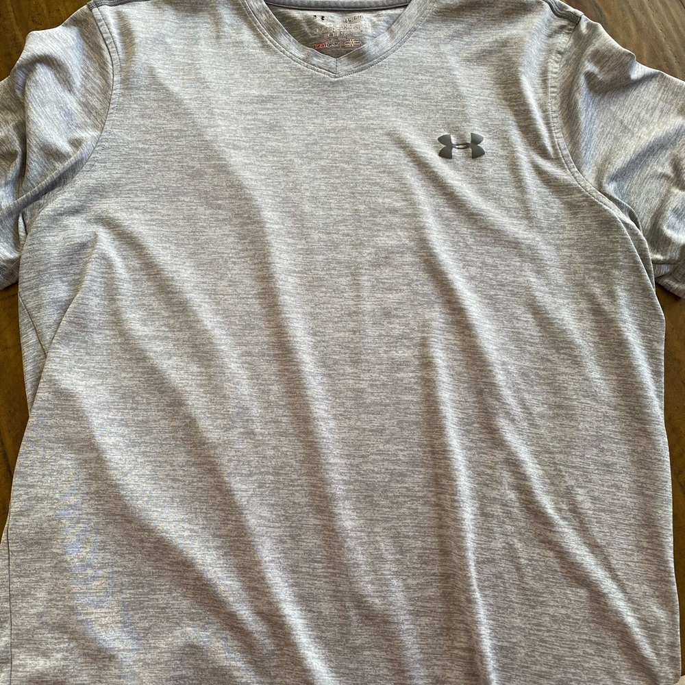 Under armor dri fit shirt